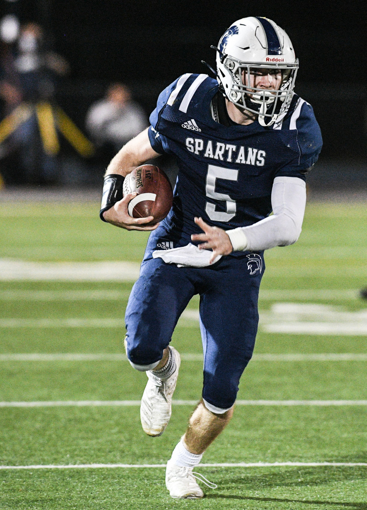 110620-qc-spt-icw-pv-football-001